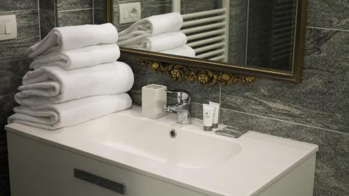 aiello suites executive