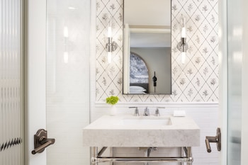Kimpton Cottonwood, An Ihg Hotel,Douglas>>Carter Lake,4 star