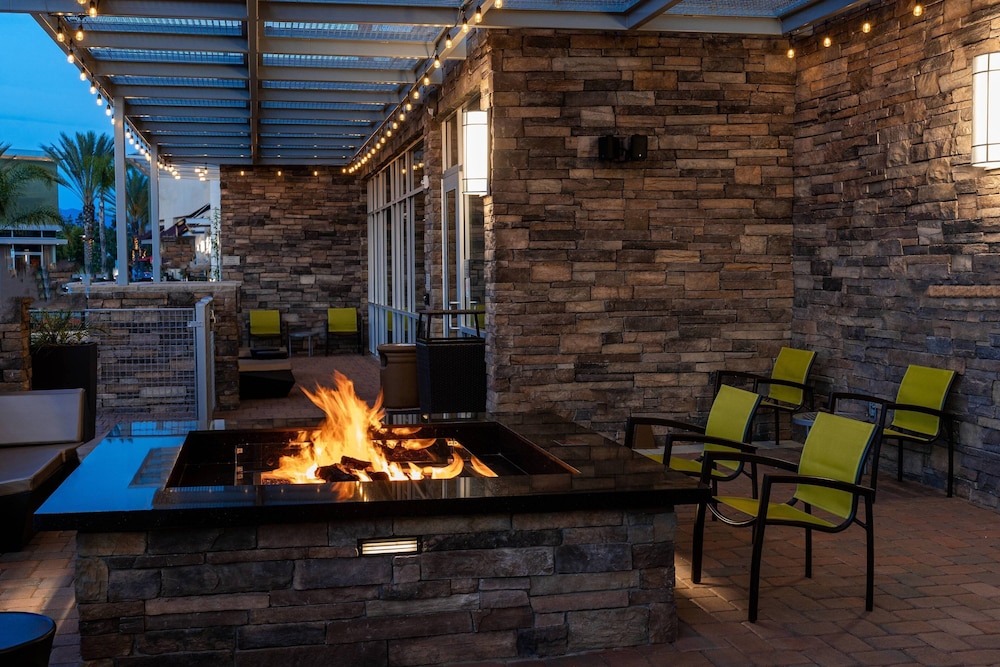 springhill suites by marriott irvine lake forest