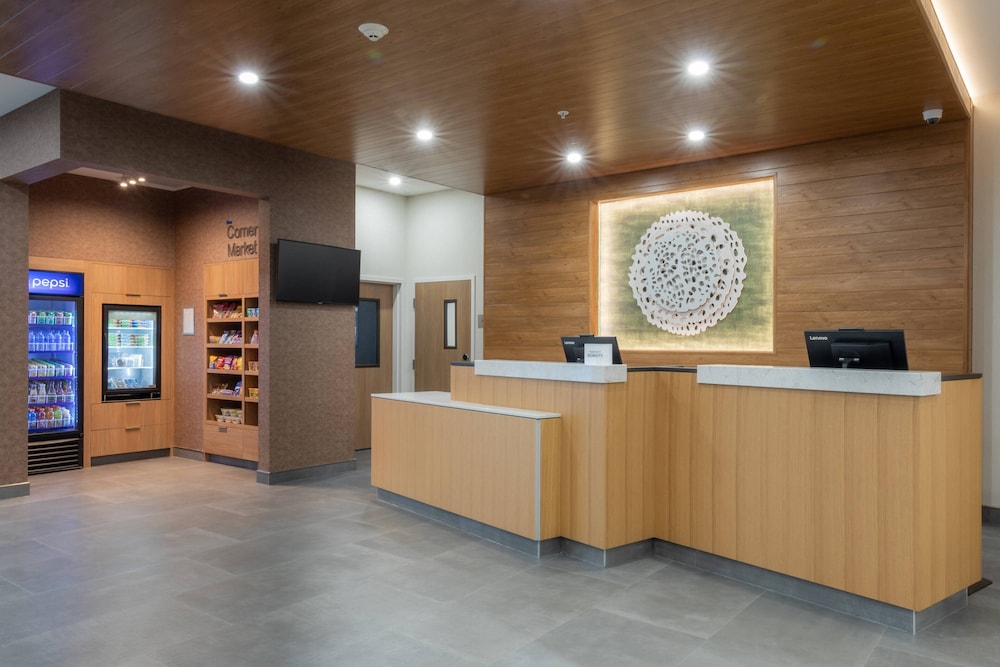 fairfield inn and suites by marriott salmon arm