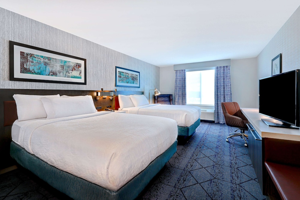 hilton garden inn cedar rapids