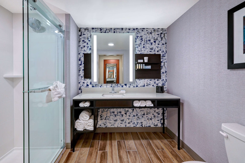 hilton garden inn cedar rapids