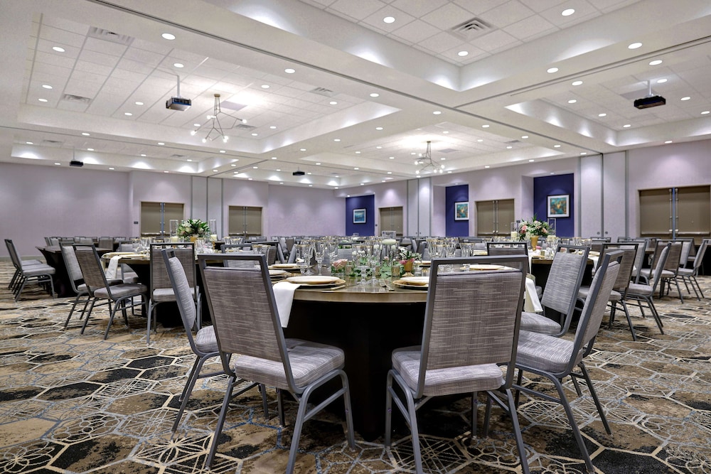 hilton garden inn cedar rapids