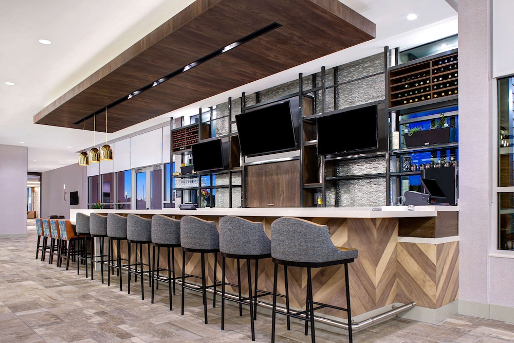 hilton garden inn cedar rapids