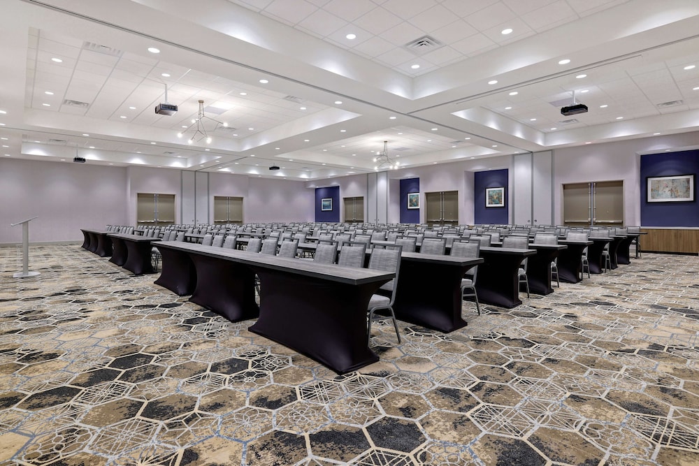 hilton garden inn cedar rapids