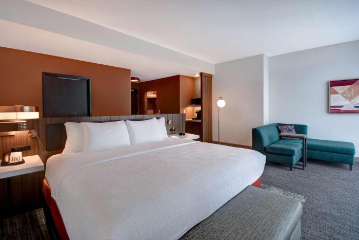 hilton garden inn kalamazoo