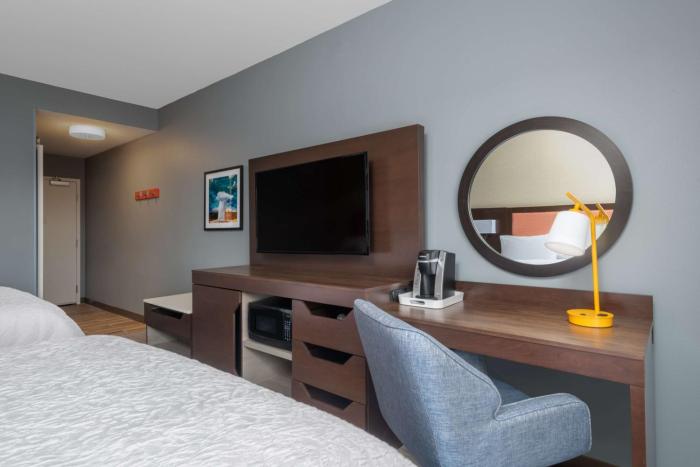 hampton inn and suites cody