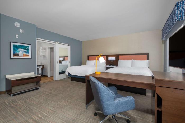 hampton inn and suites cody