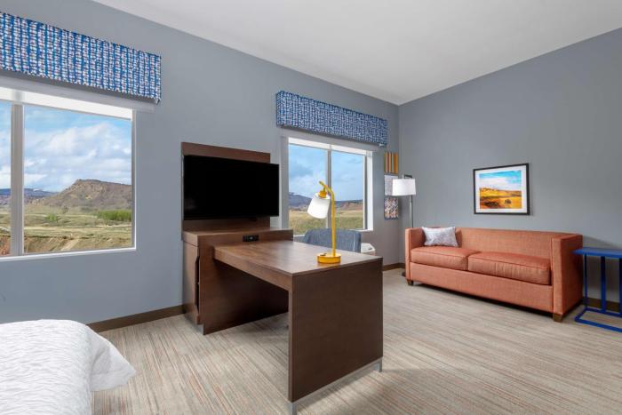 hampton inn and suites cody