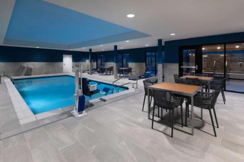 hampton inn and suites cody