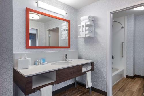 hampton inn and suites cody