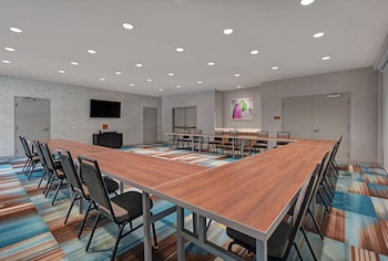 home2 suites by hilton raleigh north i 540