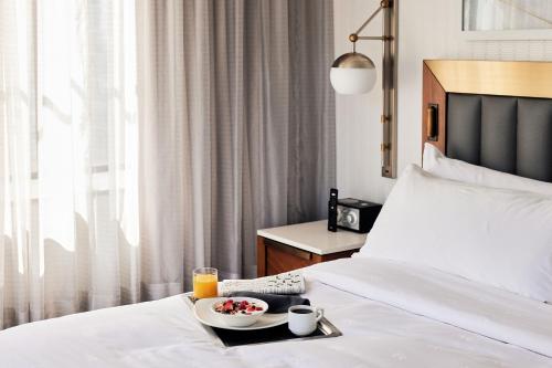 rand tower hotel minneapolis a marriott tribute portfolio hotel