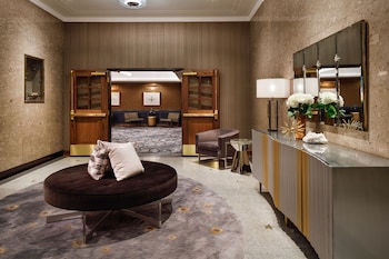 rand tower hotel minneapolis a marriott tribute portfolio hotel