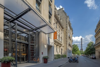 canopy by hilton paris eiffel tower