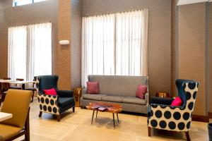 hampton inn and suites aurora south denver