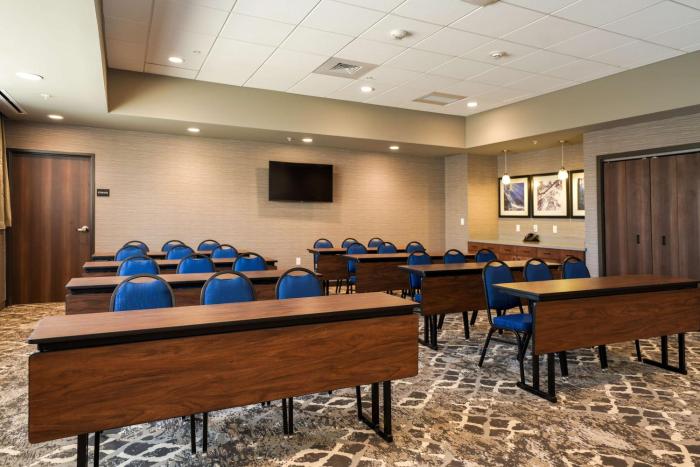 hampton inn and suites aurora south denver