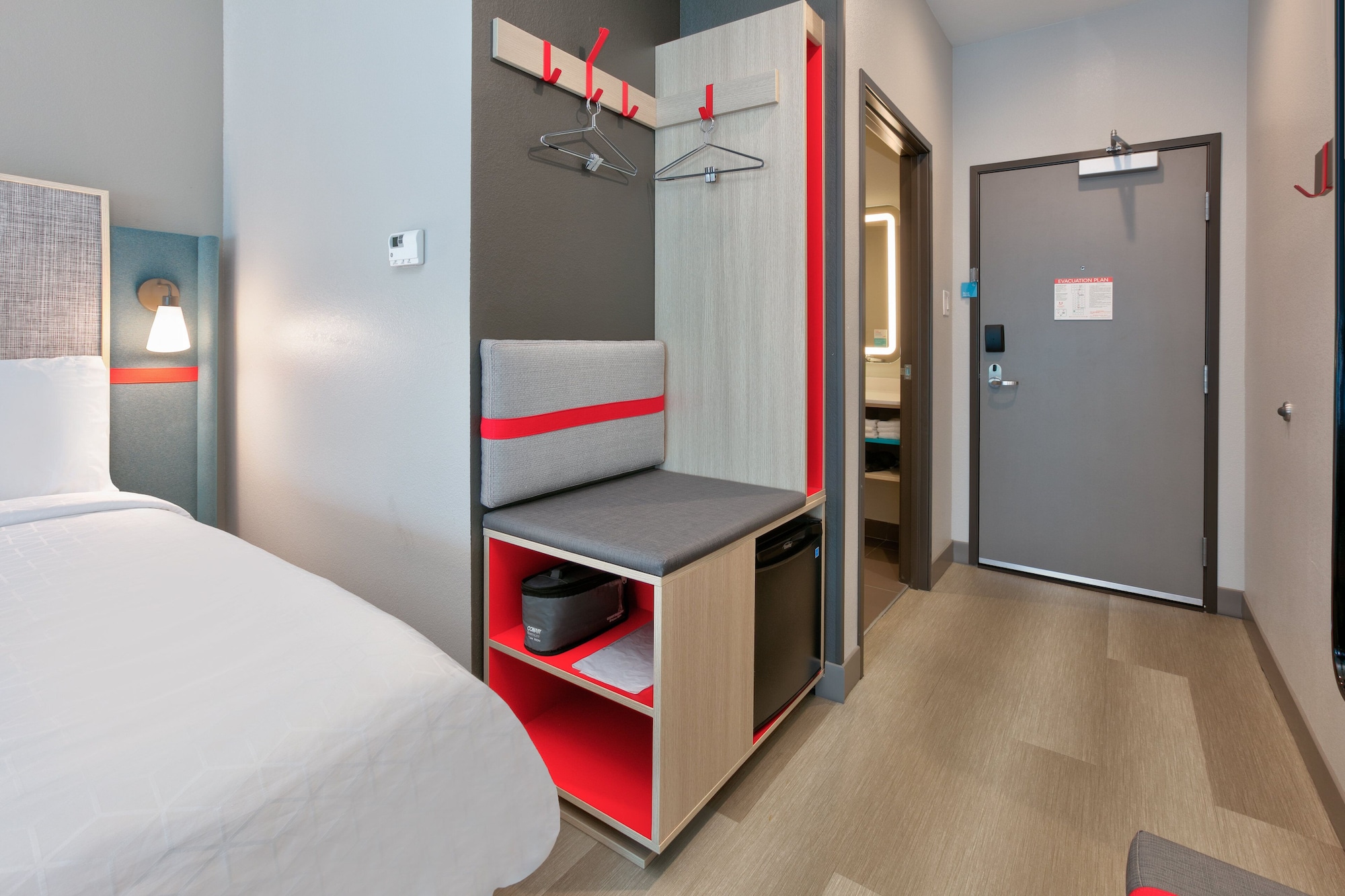 avid hotels austin tech ridge