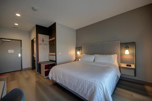 avid hotels austin tech ridge