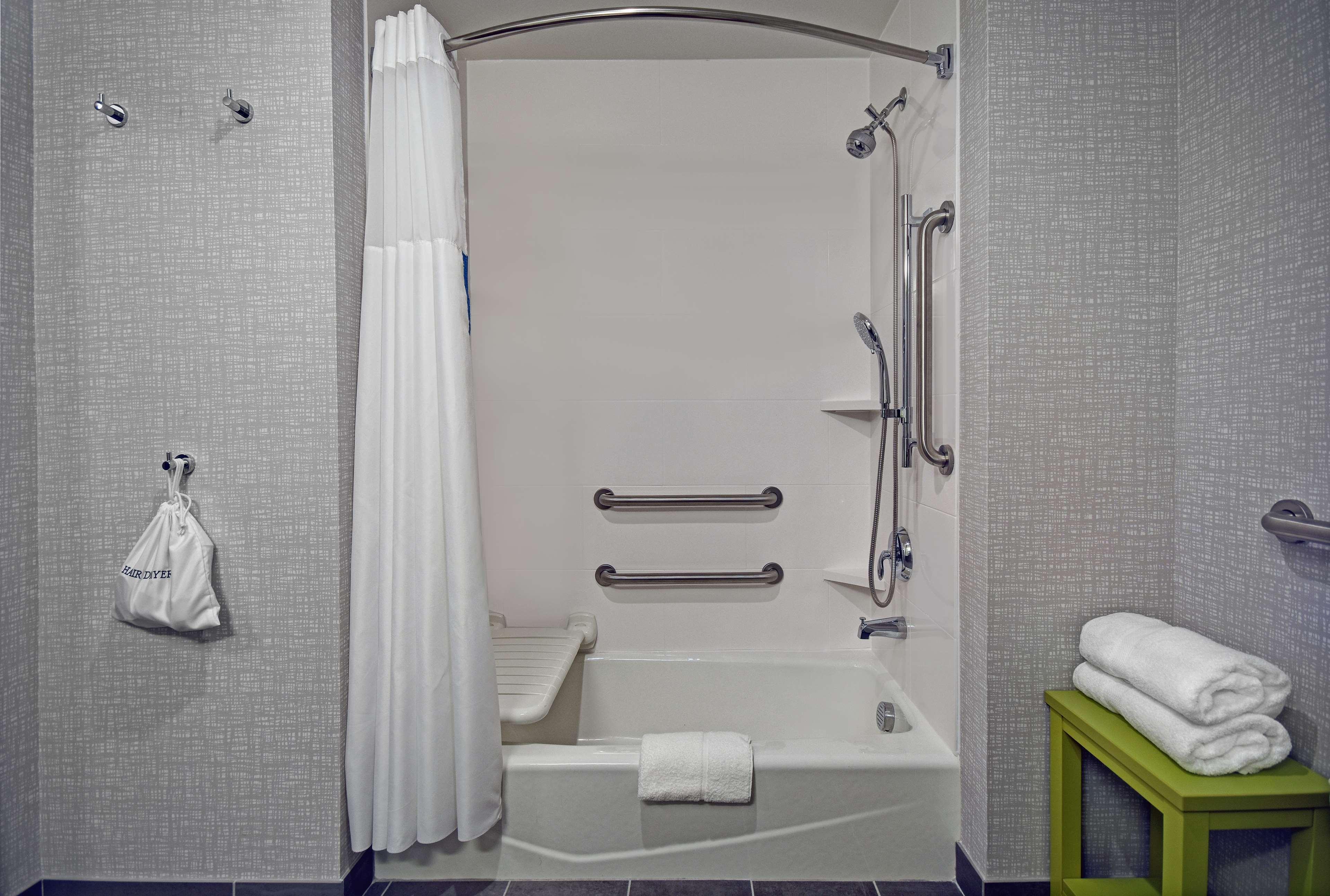 hampton inn las vegas strip south nv