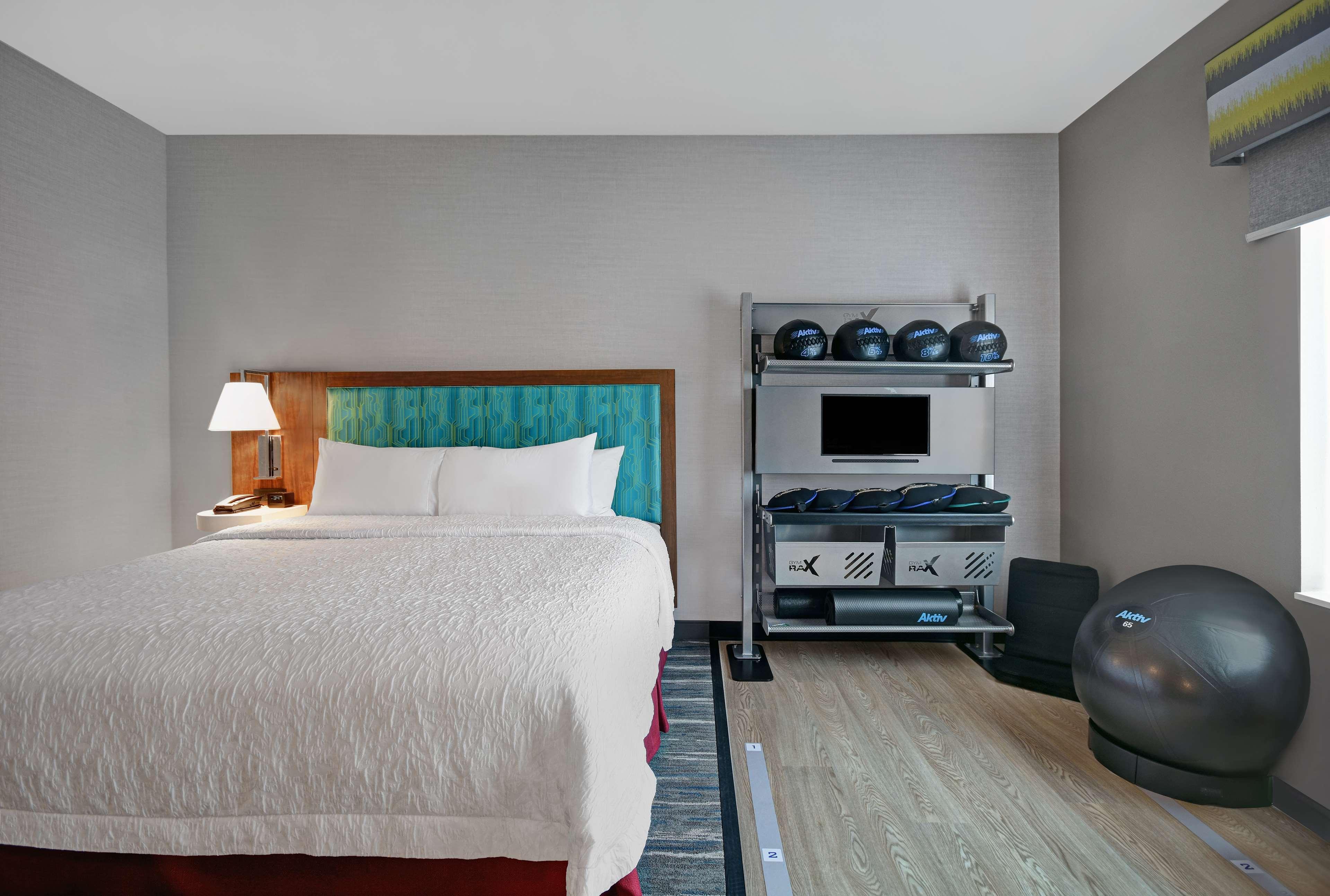 hampton inn las vegas strip south nv
