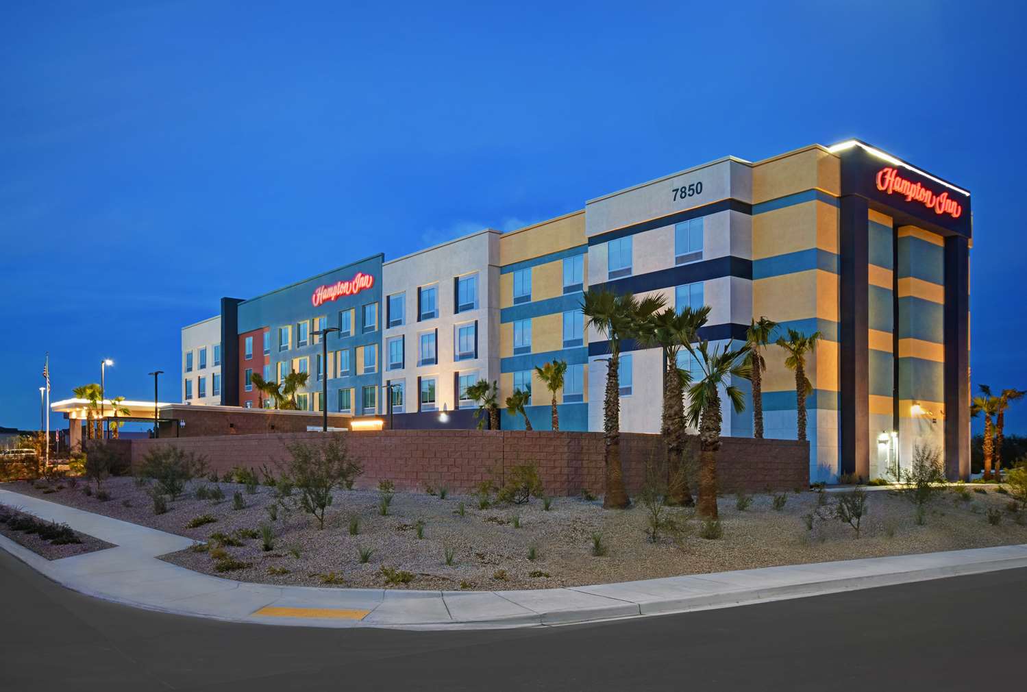 hampton inn las vegas strip south nv