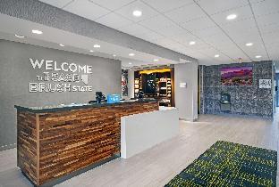 hampton inn las vegas strip south nv