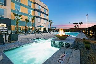 hampton inn las vegas strip south nv