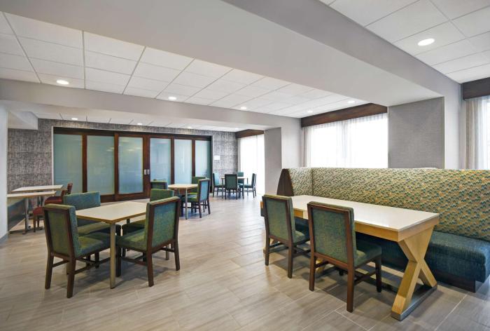 hampton inn las vegas strip south nv