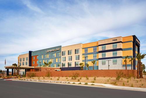 hampton inn las vegas strip south nv