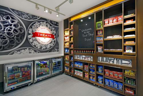 hampton inn las vegas strip south nv