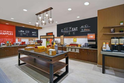 hampton inn las vegas strip south nv