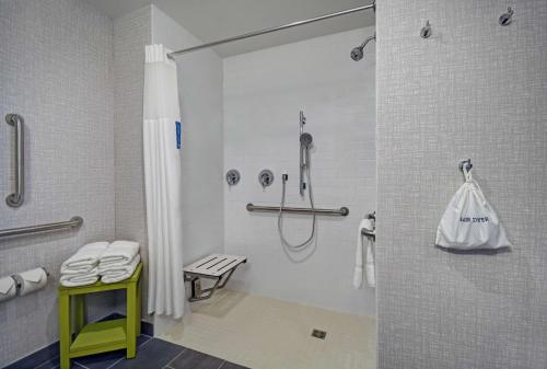 hampton inn las vegas strip south nv