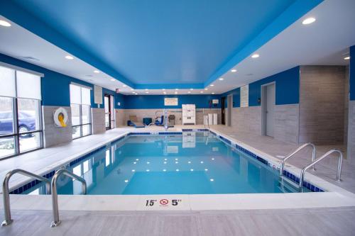 hampton inn and suites north attleboro