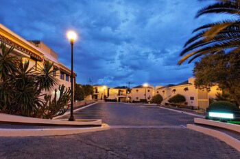 holiday inn and suites chihuahua expo