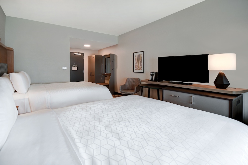 holiday inn erie an ihg hotel