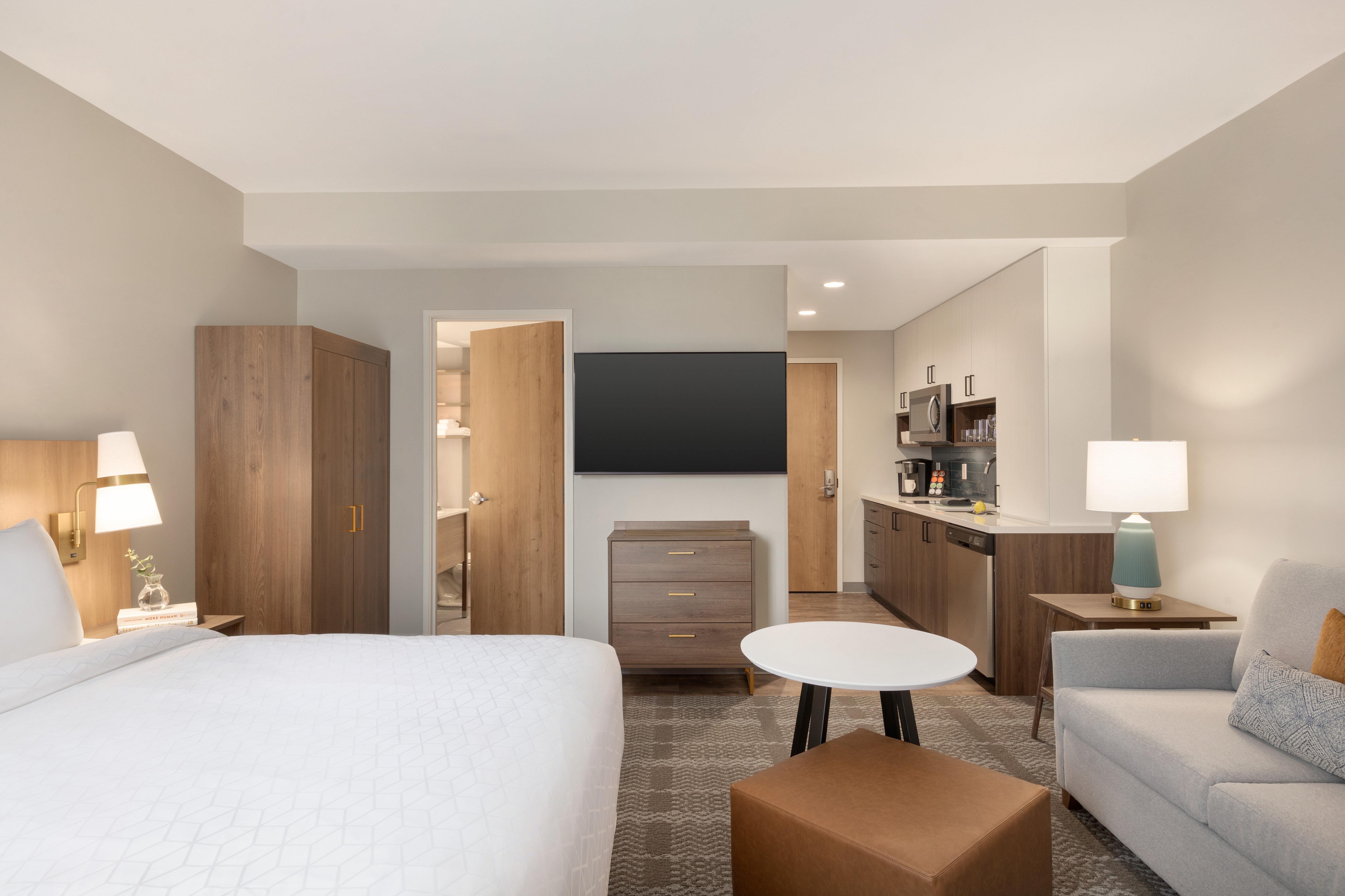 staybridge suites rochester mayo clinic area an ihg hotel