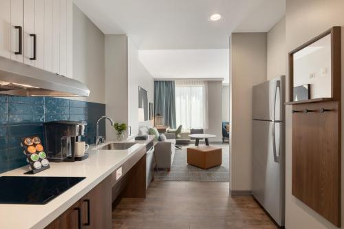 staybridge suites rochester mayo clinic area an ihg hotel