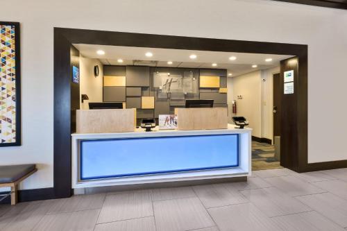 holiday inn express chillicothe east by ihg