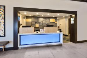 holiday inn express chillicothe east by ihg