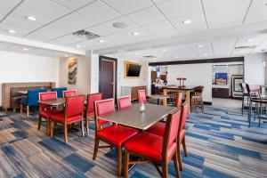 holiday inn express chillicothe east by ihg