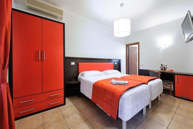 Albergo Al Corso,Near Chiesa Di Sant Ambrogio,3 star