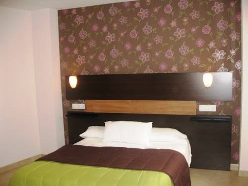 apartamentos reyes catolicos