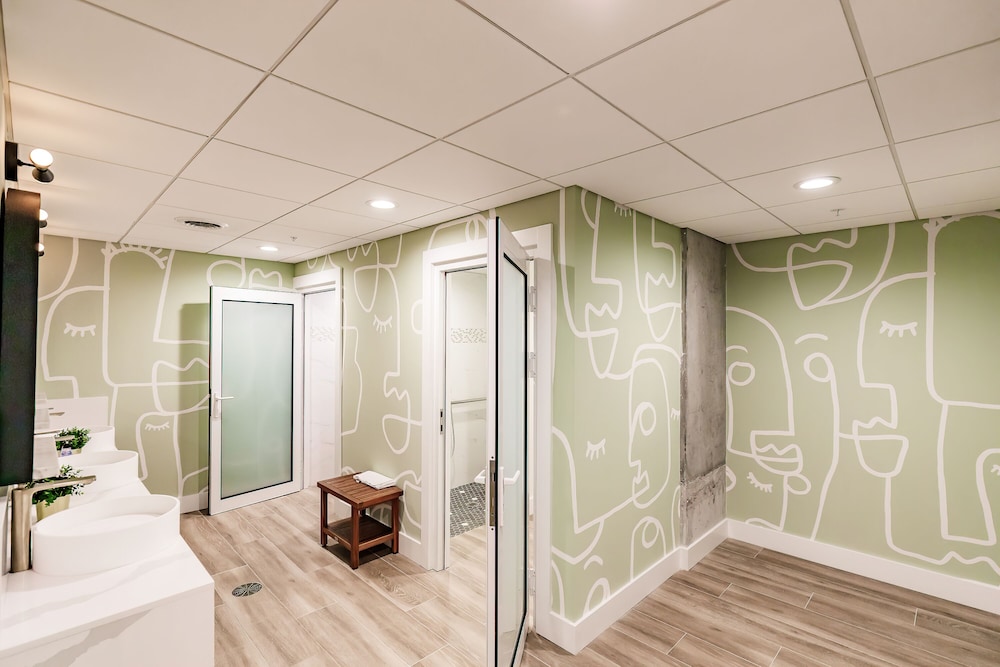 kompose boutique hotel