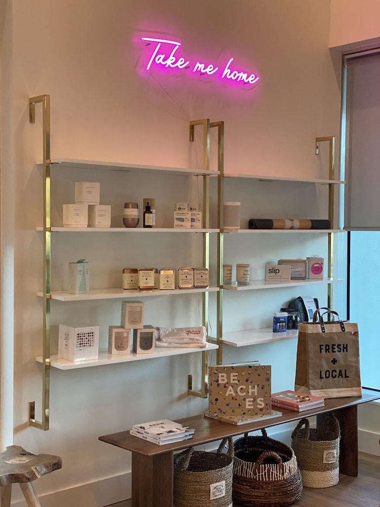 kompose boutique hotel