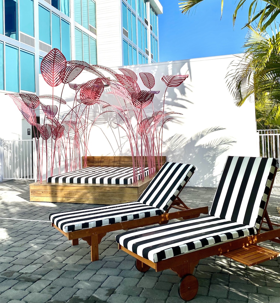 kompose boutique hotel