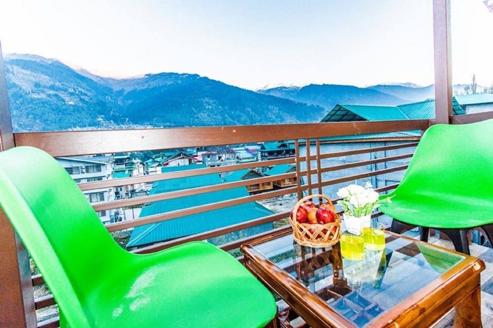 misty mountain manali