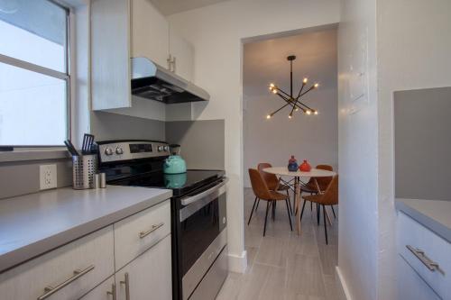 23 plams suites by rocketstay