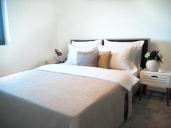 Villa Lotus,,3.5 star