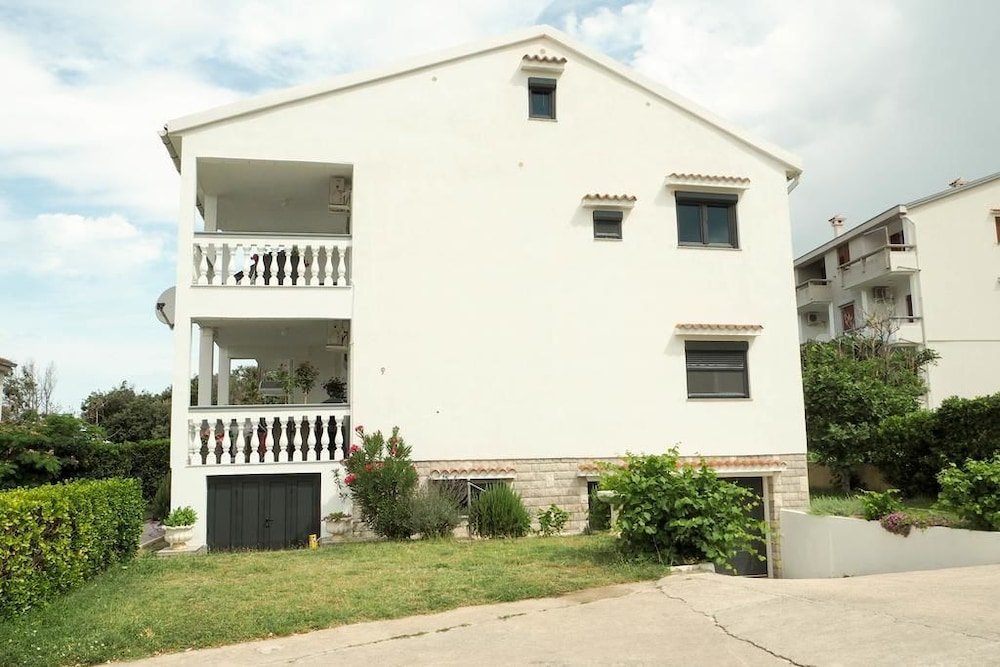 villa lotus